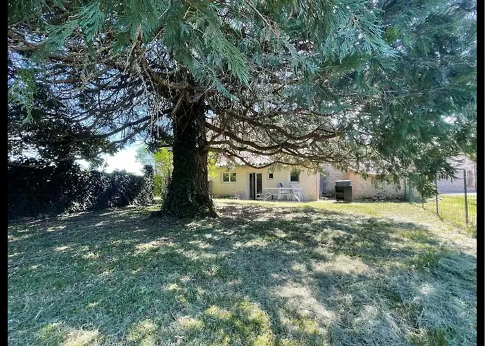 Hébergement de vacances Le Cantou, Avec Piscine&jacuzzi Martel