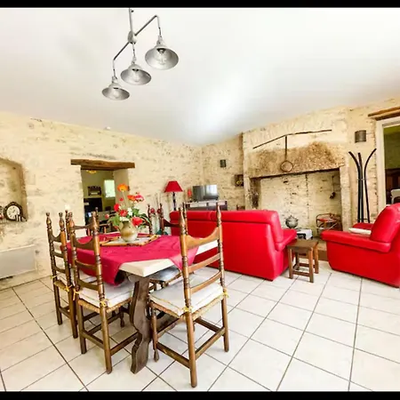 Le Cantou, Avec Piscine & Jacuzzi Holiday home Martel