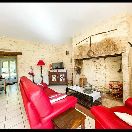 בית נופש Le Cantou, Avec Piscine & Jacuzzi *